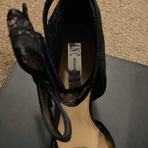 Black Lace INC. Kaiaa Pumps - Brand New still in the box! - Picture 5 of 5